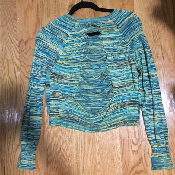 ‼️NWOT‼️ Stylish Stripe BCBG Top- Surprise Back - Picture 3 of 3